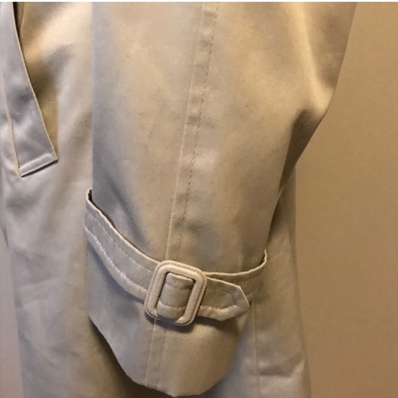 Pierre Cardin trench coat! Plaid interior. - Picture 14 of 14